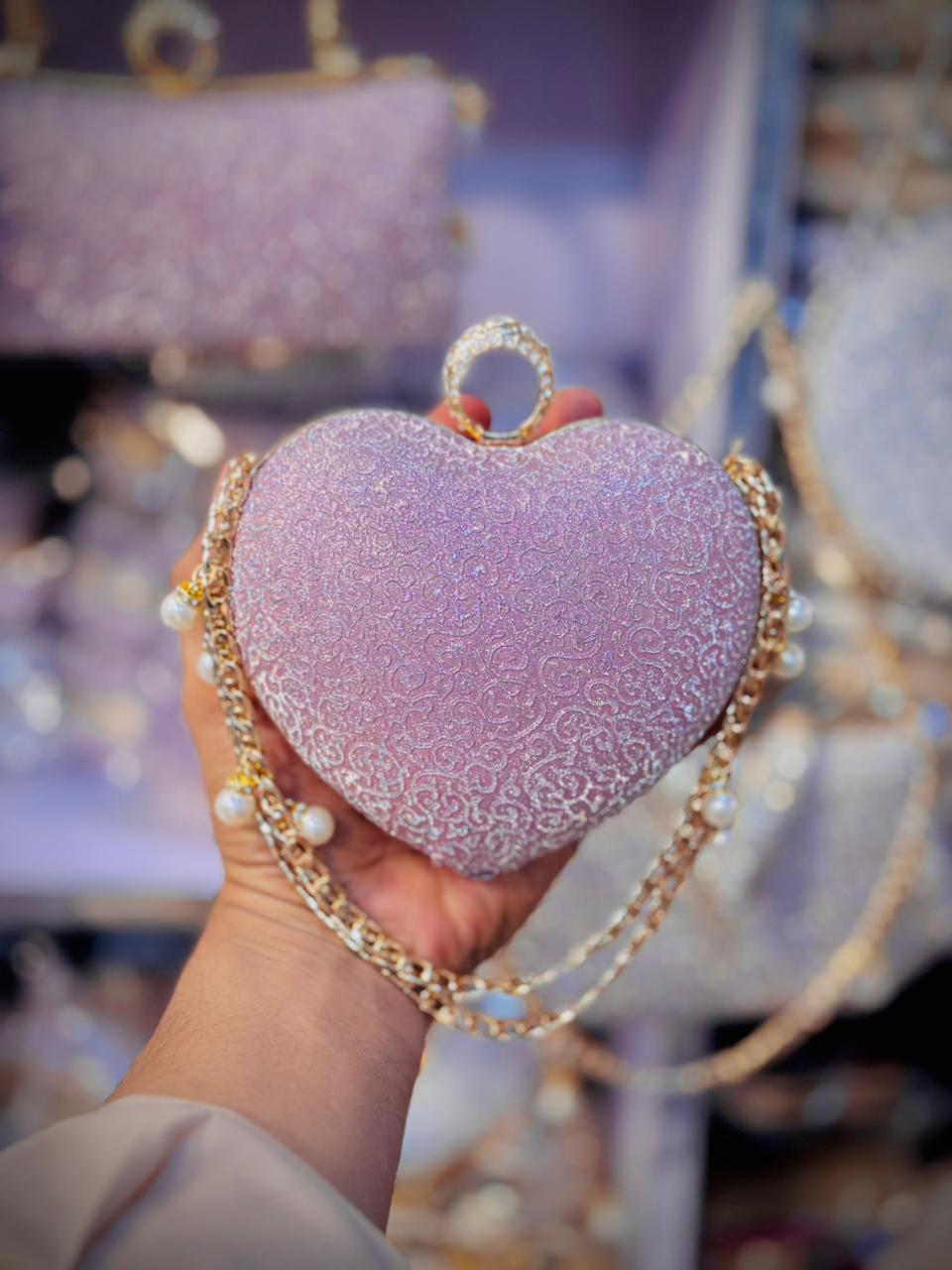 Heart Shaped Glitter Chain Clutch – Ladies Party Bag